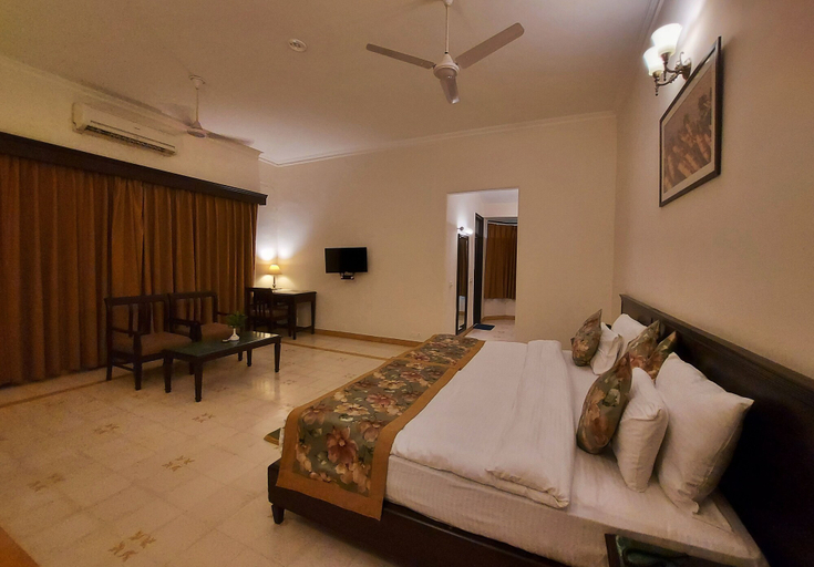 Bedroom 3, Nadiya Parao Resort, Corbett, Nainital