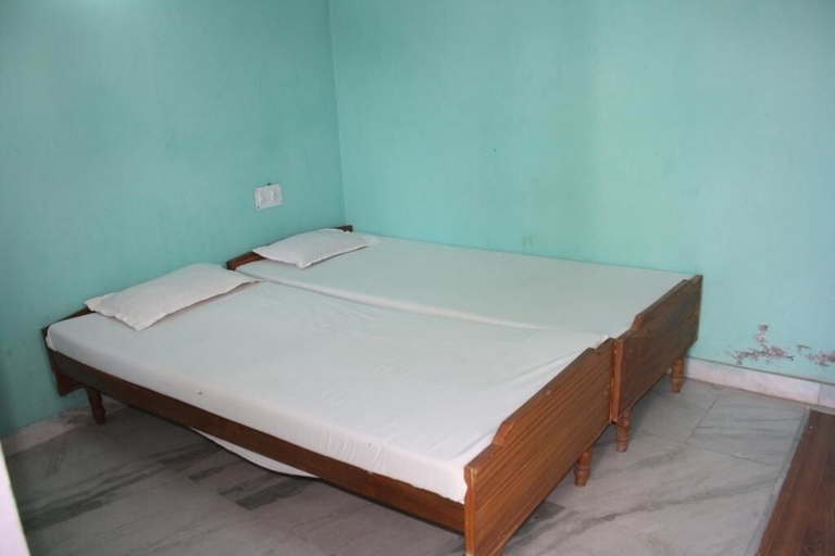 Bedroom 2, Rainbow Guest House, Gaya