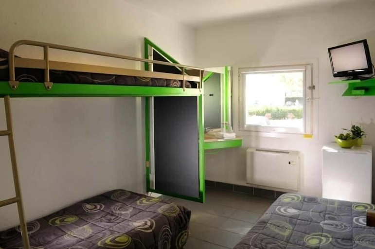 Bedroom 2, Lemon Hotel Le Coteau Roanne, Loire