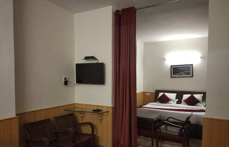 Bedroom 5, Seven Hills Hotel, Shimla