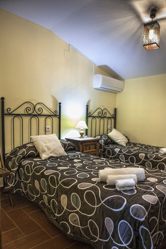Bedroom 2, Apartamentos Rurales La Casa de Luis, Cáceres