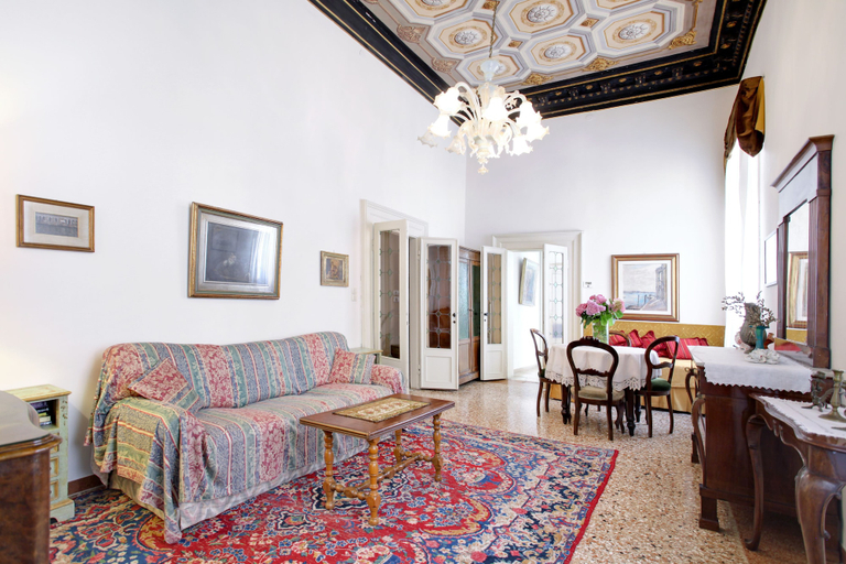 Others 5, Testa - WR Apartments, Venezia
