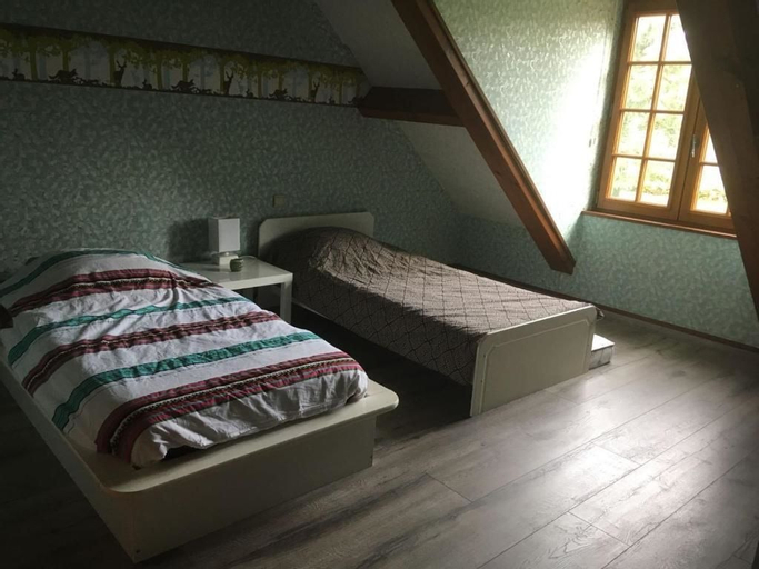 Bedroom 2, Gîte les Mésanges, Saône-et-Loire