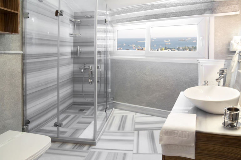 Bathroom 4, Hotel Buyuk Keban, Fatih