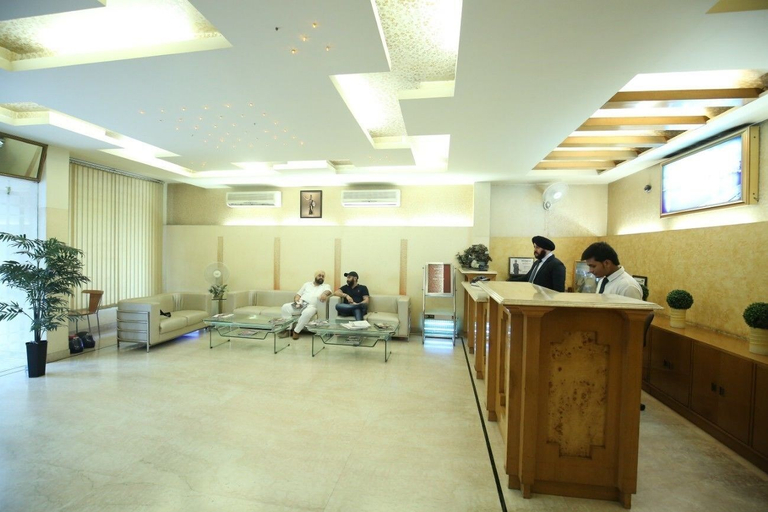 Others 4, Hotel Singh Sahib, Delhi
