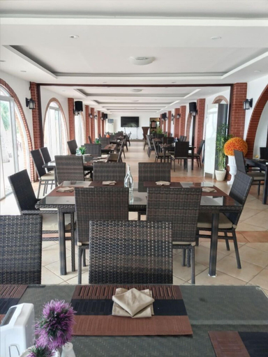 Food & Drinks 5, Lago de Oro Hotel & Wakepark, Calatagan
