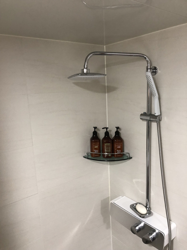 Bathroom 4, Prince Hotel, Busanjin