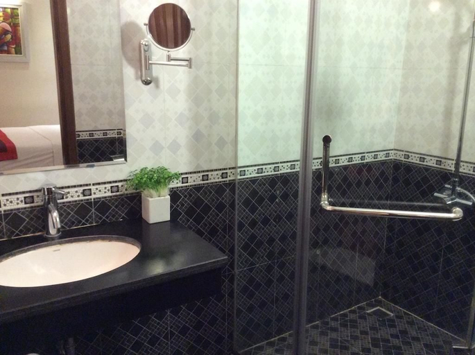 Bathroom 2, Smart hotel 2, Cầu Giấy