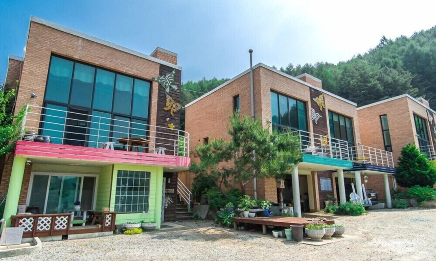 Exterior & Views 1, Sunny Junny Pension, Pyeongchang