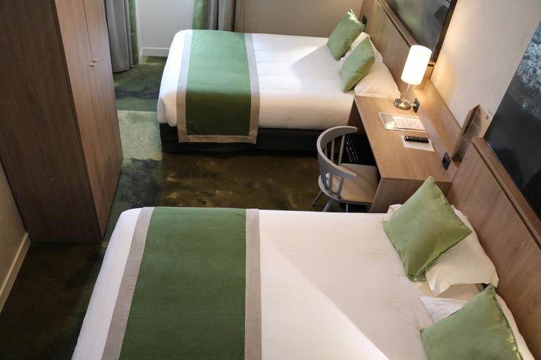 Bedroom 3, Hotel le Mouton Blanc, Manche