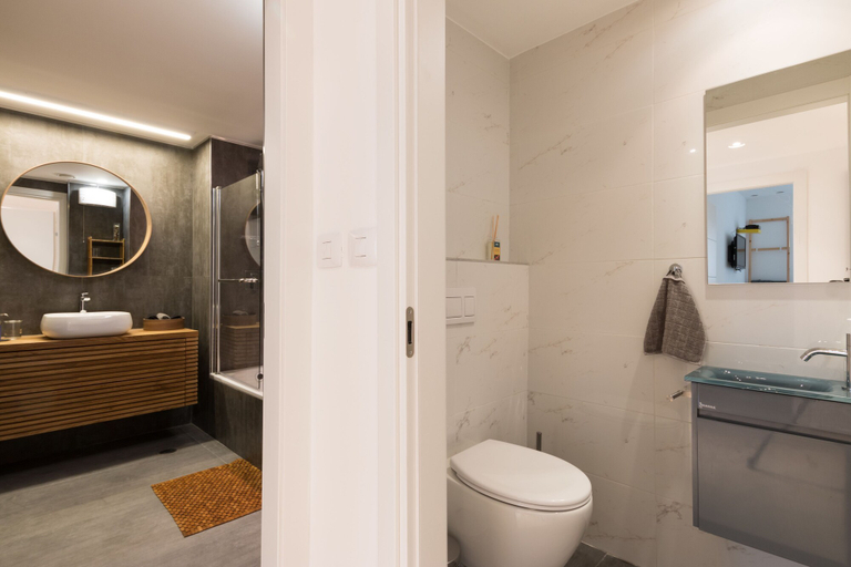 Bathroom 4, High Class Condo at Marina by FeelHome