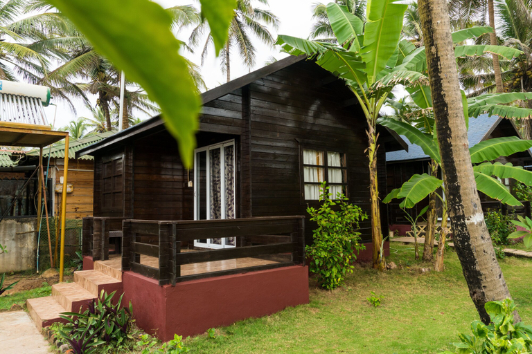 Exterior & Views 2, Vista Praia Beachfront Cottages, North Goa