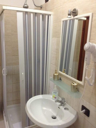 Bathroom 5, Hotel 4 Lampioni, Catanzaro