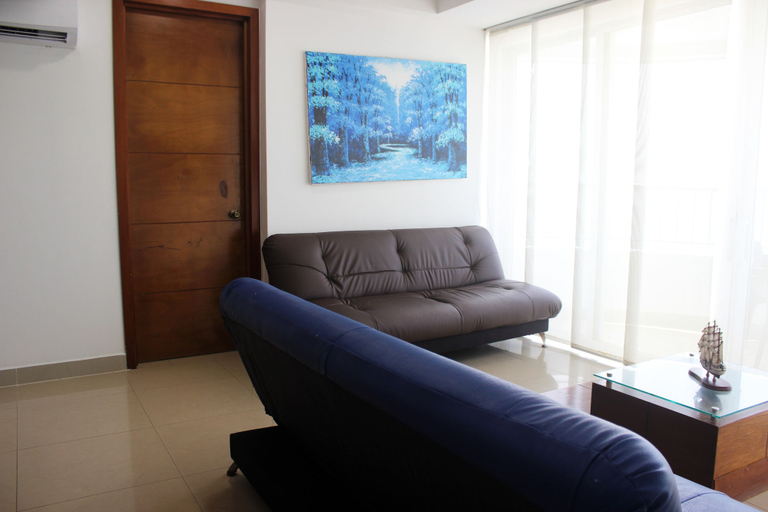 Others 4, Palmetto 903, Cartagena de Indias