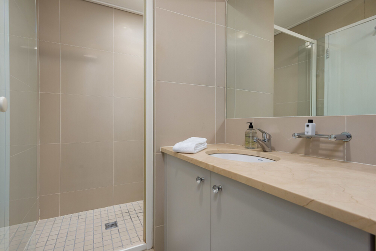 Bathroom 4, Dockside 901, City of Cape Town