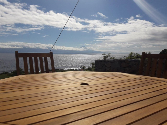 Others 5, Casas dos Vimes, Calheta