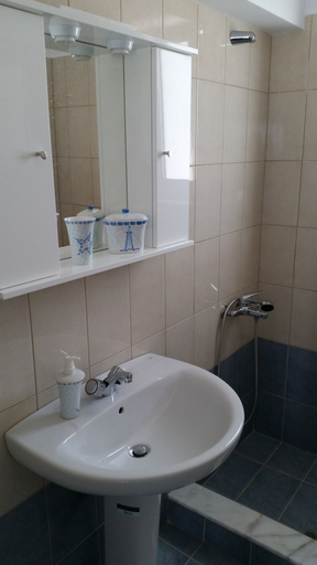 Bathroom 3, Ria's Deluxe Apartments, South Aegean