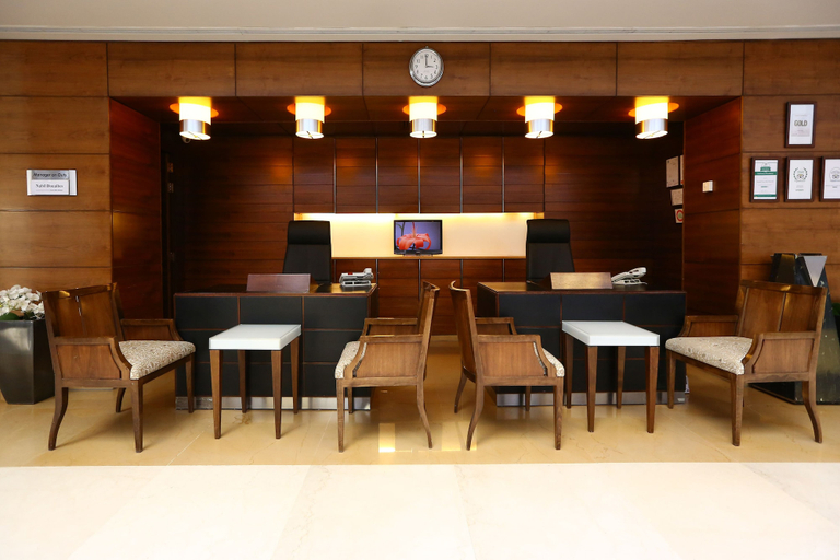 Food & Drinks 5, Ramada Plaza by Wyndham Beirut Raouche, Beirut