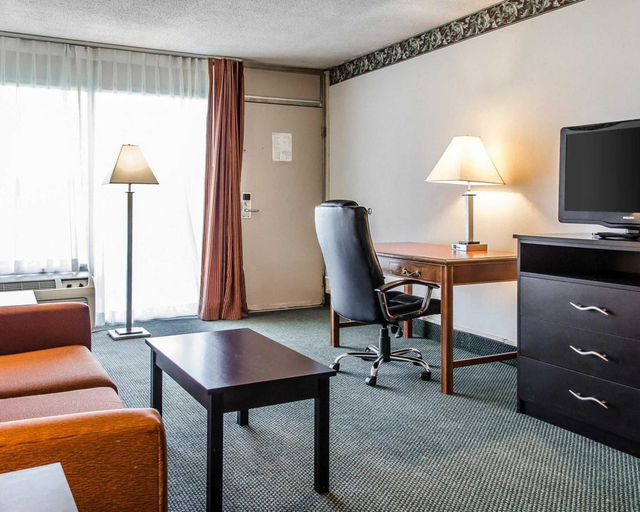 Others 5, Quality Inn & Suites York East, York