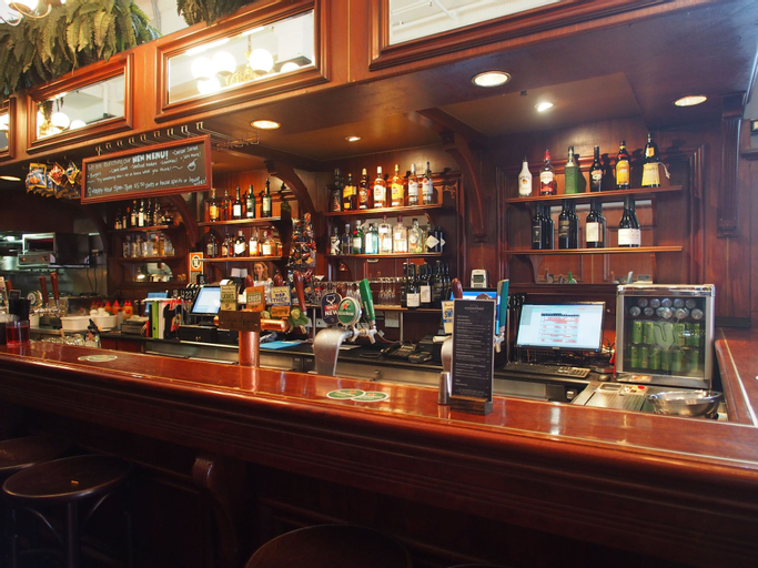 Food & Drinks 5, Wynyard Hotel, Sydney