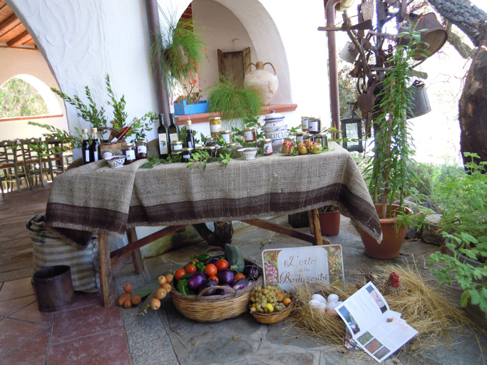 Food & Drinks 4, Agriturismo Camisadu, Nuoro