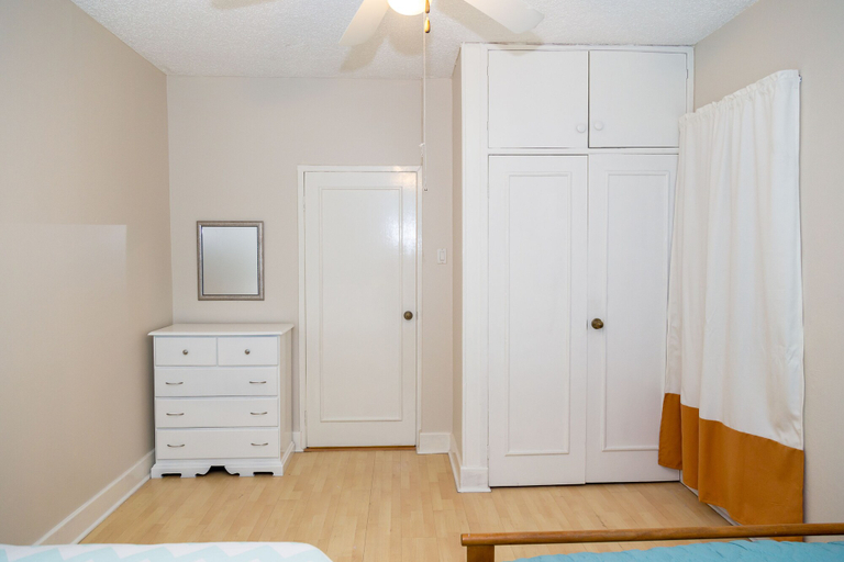 Bedroom 2, El Azure de Barbican