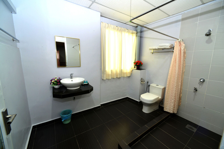 Bathroom 4, Classic Boutique Hotel Kuantan, Kuantan