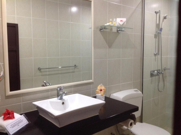 Bathroom 4, Gecko's Resort, Nadroga/Navosa