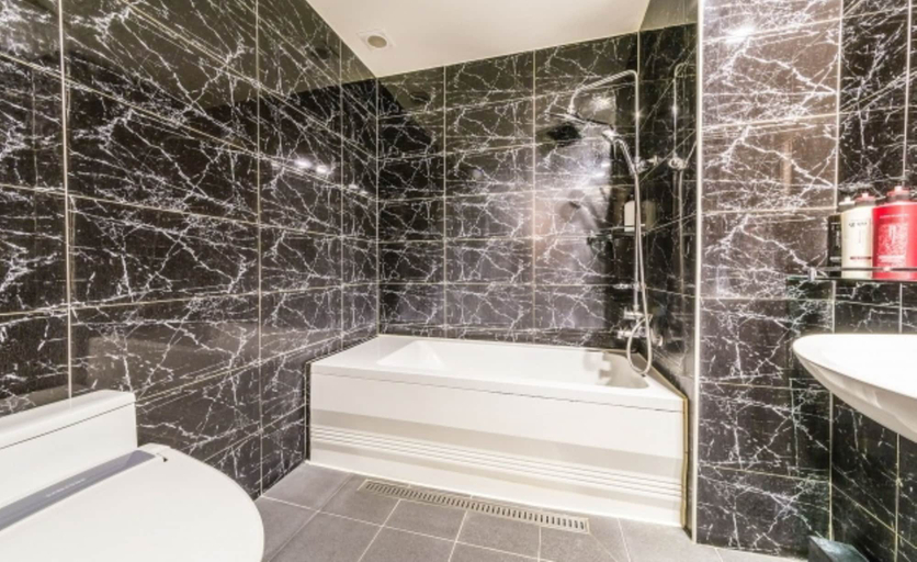 Bathroom 4, Rampart Hotel, Geum-cheon