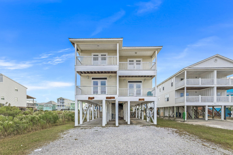 Exterior & Views 1, Turtle's Nest West, Baldwin