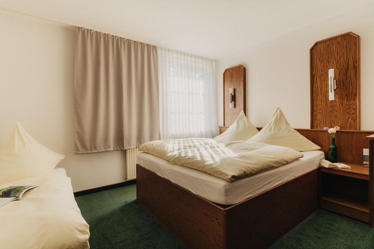 Bedroom 2, Hotel Am Schlehberg, Hildesheim
