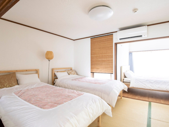 Bedroom 2, Marushin House, Osaka
