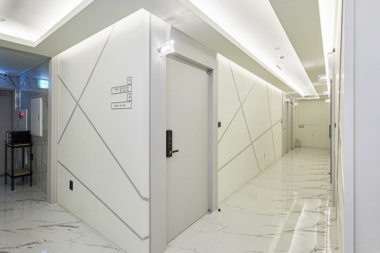 Others 5, Hotel Dalsalon, Suwon