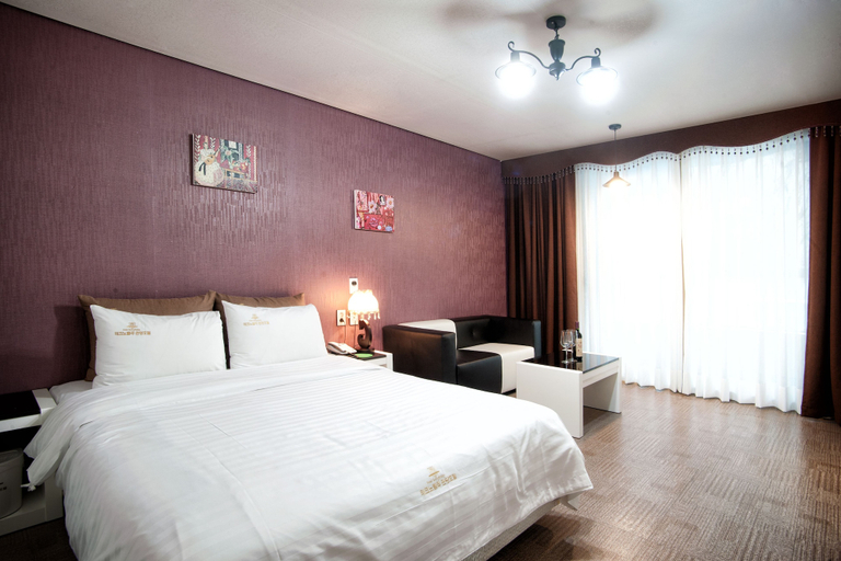 Bedroom 4, BENIKEA Technovalley Hotel, Cheongwon