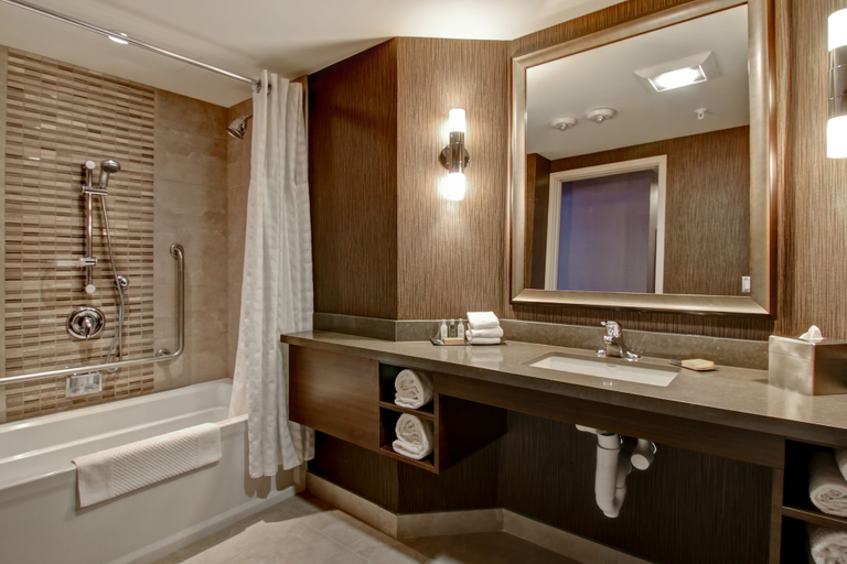 Bathroom 3, DoubleTree by Hilton Hotel West Edmonton, Division No. 11