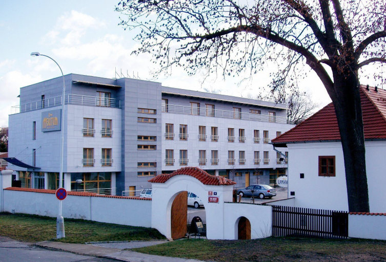 Exterior & Views 2, Hotel Meritum, Praha 6
