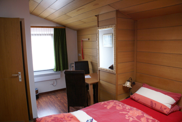 Bedroom 4, Hotel Sonnenhof garni, Rhein-Hunsrück-Kreis