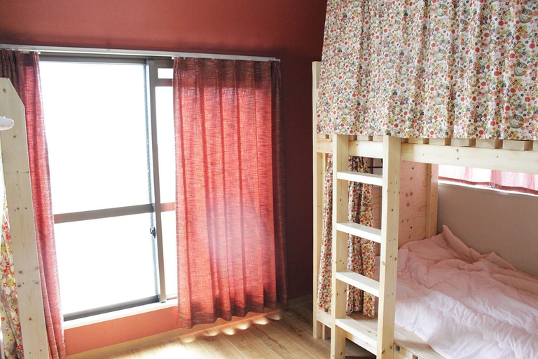 Bedroom 2, GUESTHOUSE YOURS - Hostel, Osaka