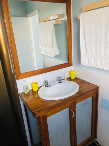 Bathroom, Over the Horizon near Savusavu Market, Cakaudrove