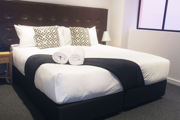 Bedroom 2, Bondi 38 Serviced Apartments, Sydney