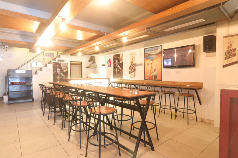 Food & Drinks 5, Mohan Hotel, Lucknow