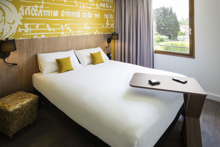 Bedroom 4, ibis Styles Carcassonne La Cité, Aude