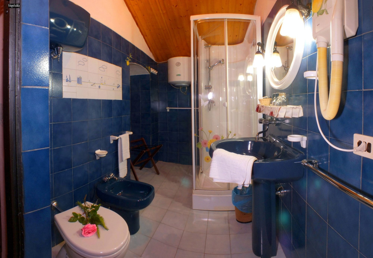 Bathroom 3, Country Inn Casa Mazzoni, Grosseto