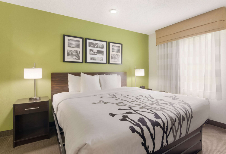 Bedroom 3, Sleep Inn Tanglewood, Roanoke