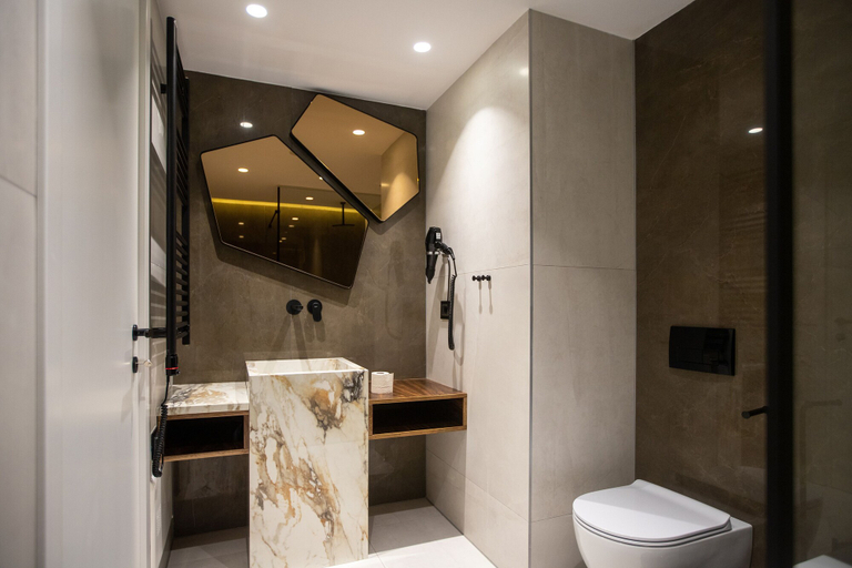 Bathroom 5, Hotel Elisa Tirana, Affiliated by Meliá, Tiranës