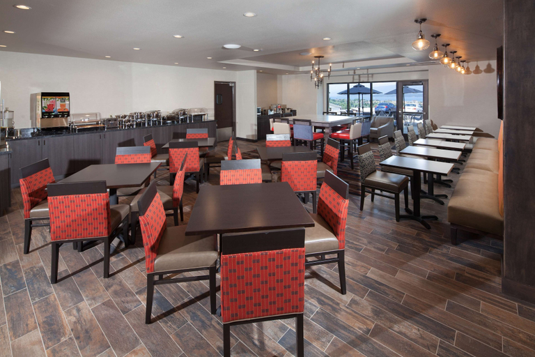 Food & Drinks 5, Red Lion Inn & Suites Polson, Lake