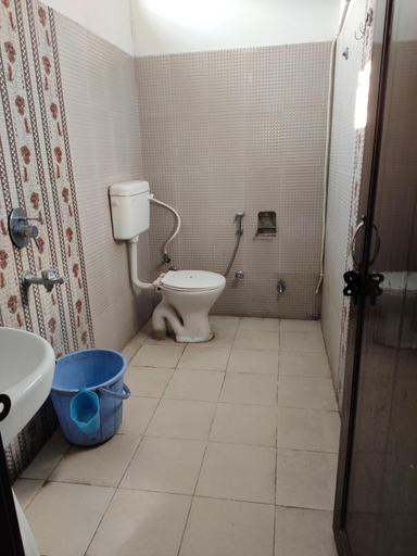 Bathroom 4, Hotel Blue Star By Amazone Holidays, Nainital