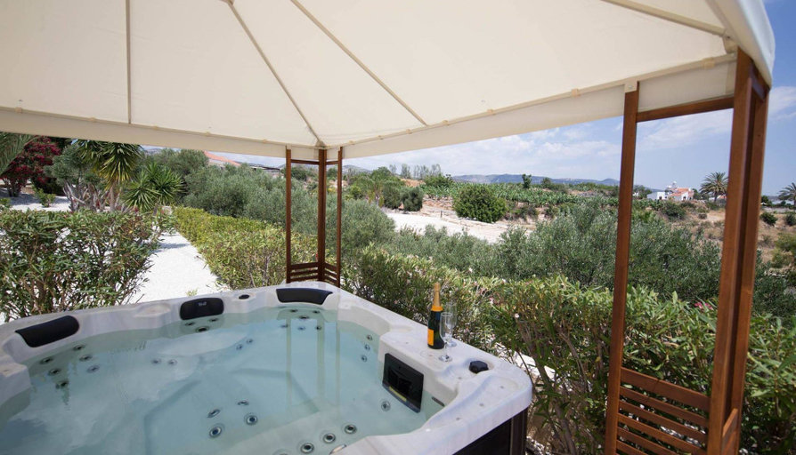 Bathroom, Villa Luna