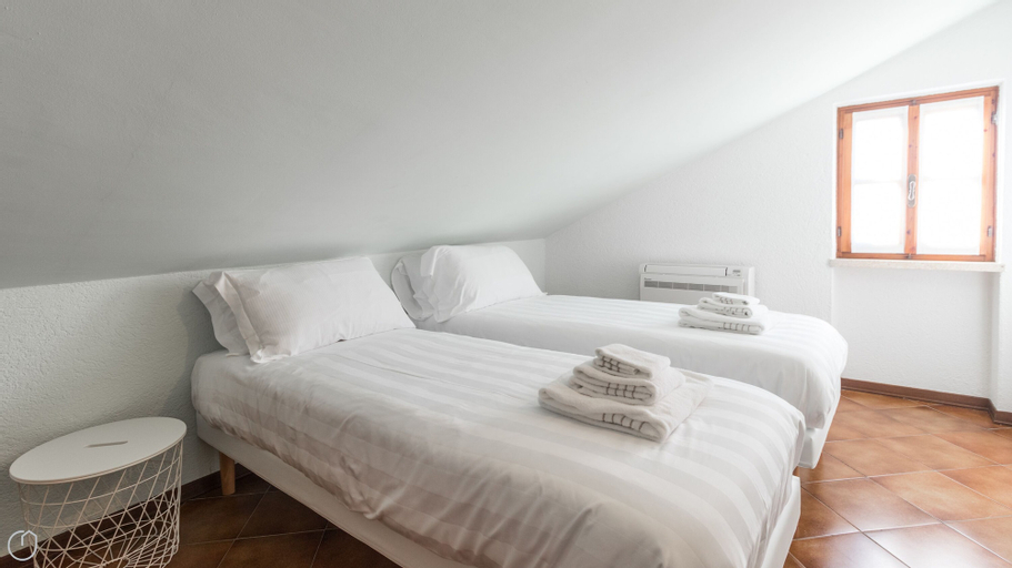Bedroom 3, Italianway - Il Borgo apartments, Savona