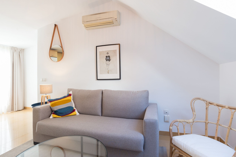 Others 5, Apartamentos Tucán, Málaga